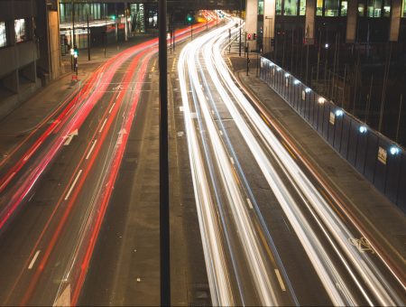 Tres maneras en las que la tecnología impactaen el sector de automoción